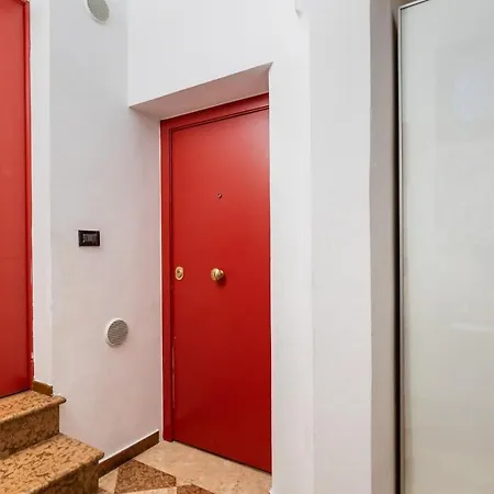 Monolocale Sui Tetti Di - Via Indipendenza * Bologna