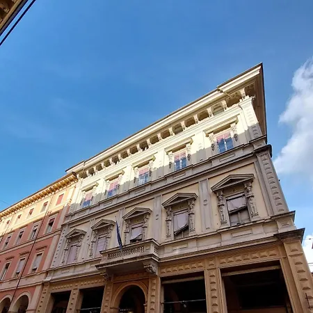 Appartement Monolocale Sui Tetti Di - Via Indipendenza *